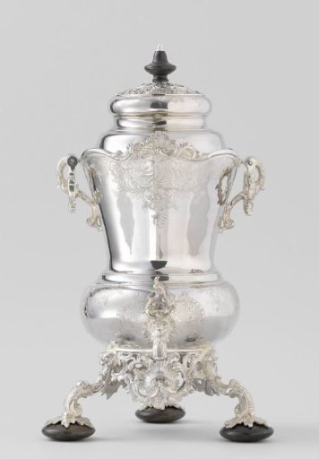 Ewer, globular, tapering conically upwards with scalloped rim, with chased rocailles