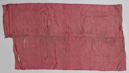 Silk damask in wine-red with a pattern of a grid formed by ermine draperies