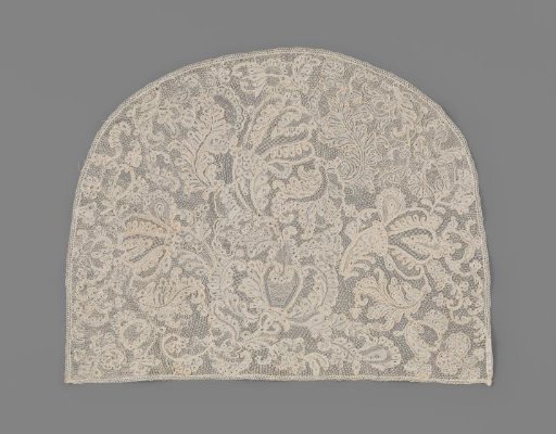 Caplet of needle lace with acanthus leaves