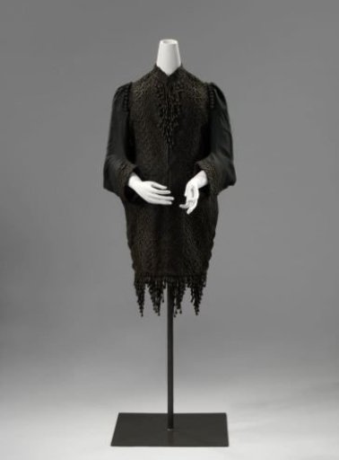 Dolman coat with lace