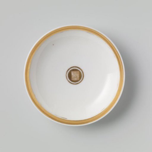Saucer with the coat of arms of the House of Orange