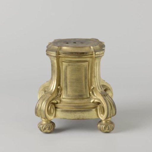 Base of gilded bronze, belonging to The Muse Urania