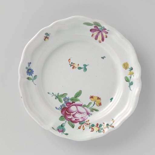 Plate, painted with a bouquet of flowers with a large rose