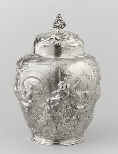 Covered pot