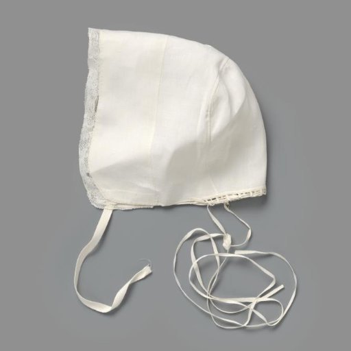 Child's cap of linen and Binche lace; marked: S