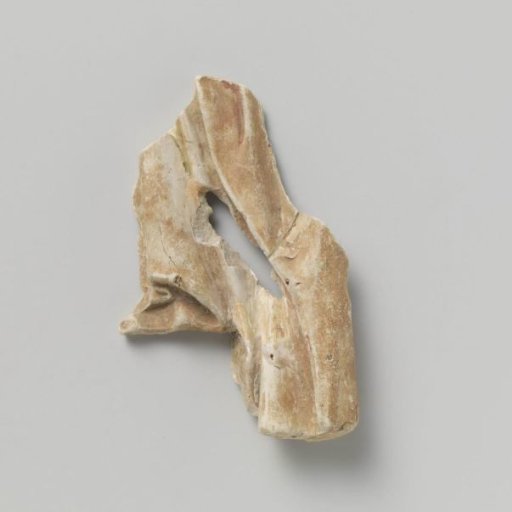 Figurine, Fragment of the Garment