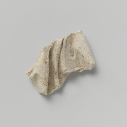 Figurine, Fragment of the Garment