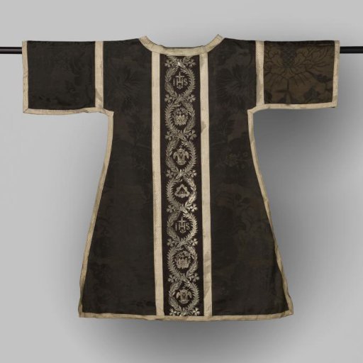 Mourning dalmatic