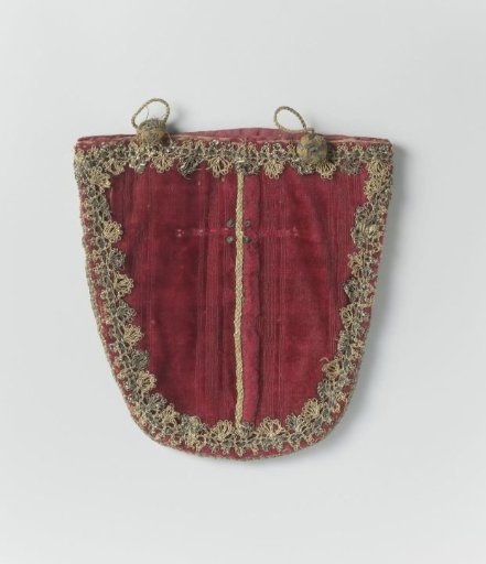 Purse in a flat shape with a tapering bottom, of dark red velvet with a strip of gold lace on both sides along the edge