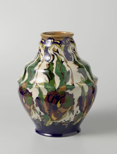Earthenware vase, polychrome painted with the Tulip decoration
