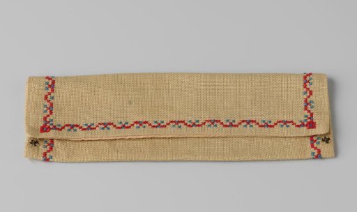 Embroidered travel bag