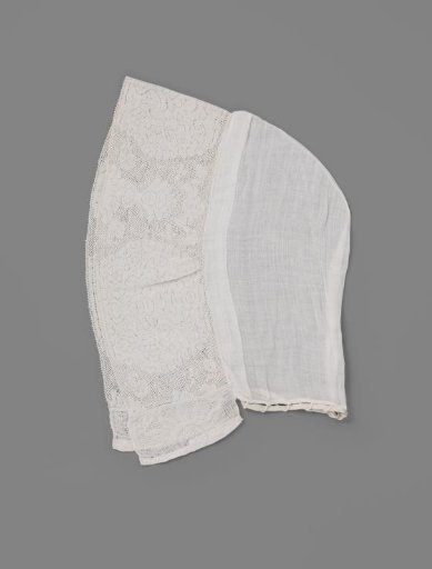 Regional Cap of Fine Batist Trimmed with a Broad Band of Bobbin Lace