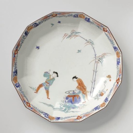 Bowl, dodecagonal, polychrome painted with a Kakiemon decoration