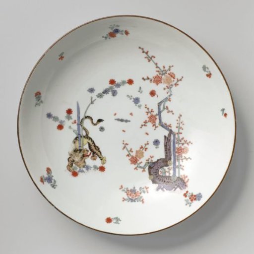 Bowl, polychrome painted with a Kakiemon decoration
