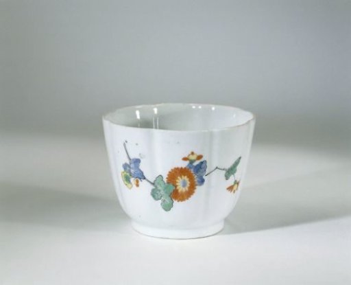 Head, polychrome decorated with a Kakiemon pattern