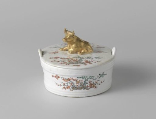 Butter dish