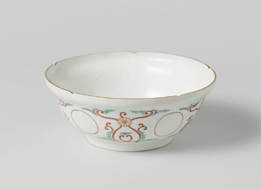 Bowl with trees in relief, deer and floral scrolls