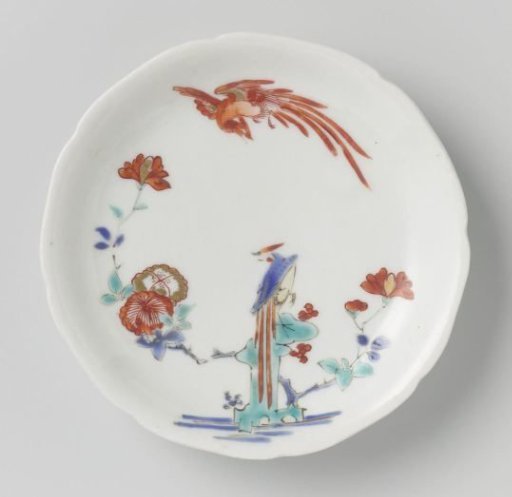 Scalloped saucer with hoo birds