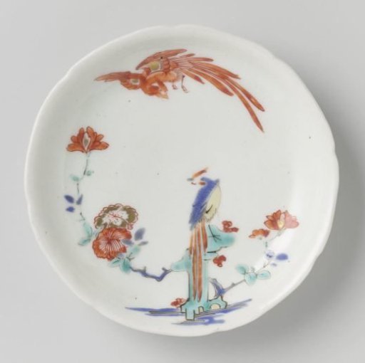 Scalloped saucer with hoo birds