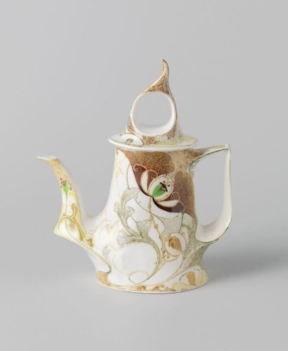 Teapot with lid