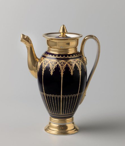 Coffeepot with a gothic arcade decoration