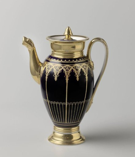 Coffeepot with a gothic arcade decoration