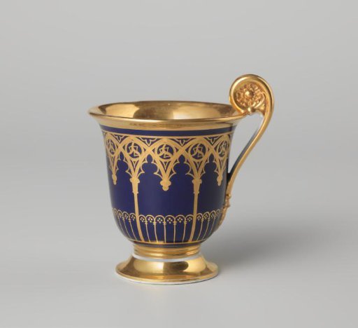 Cup with a gothic arcade decoration