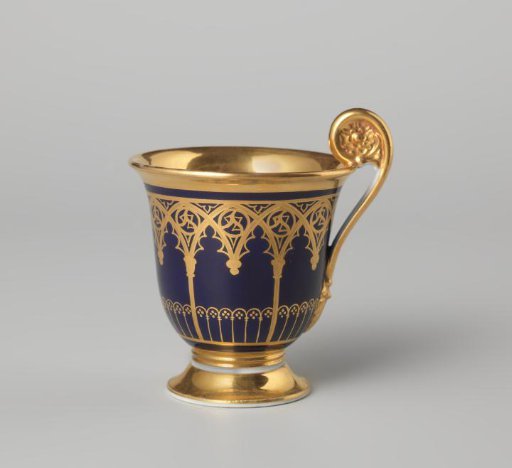 Cup with a gothic arcade decoration