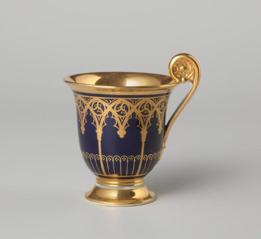 Cup with a gothic arcade decoration