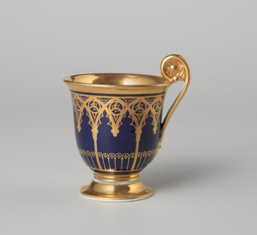Cup with a gothic arcade decoration