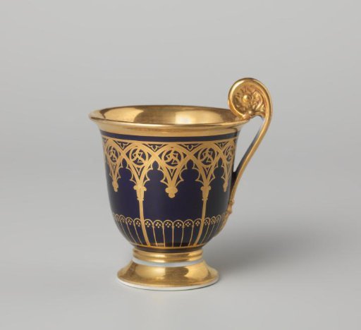 Cup with a gothic arcade decoration