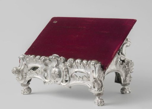 Altar lectern