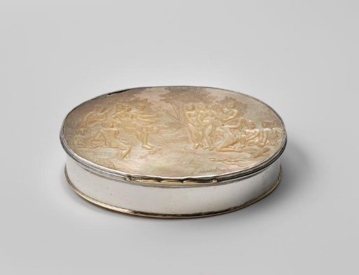 Silver Snuff-Box with Mother-of Pearl Lid with Diana and Callisto