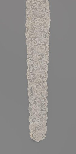 Bonnet frills of Brussels bobbin lace sewn together