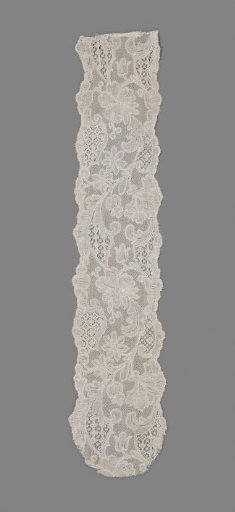 Cap trim of Mechelen lace