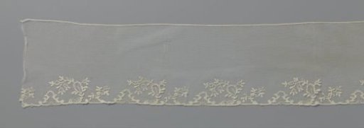 Strip of Appliqué Lace with Three Leaves on an Oval Flower