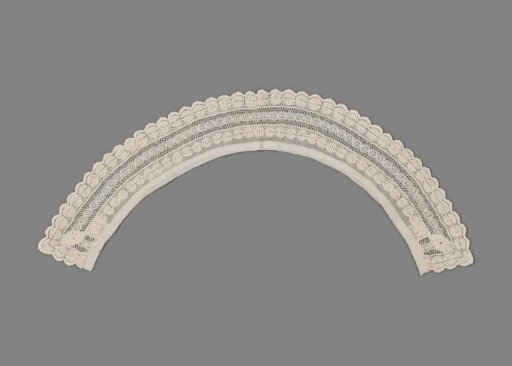 Collar of Batiste with White Work (Plumetis) and a Middle Insert of Bobbin Lace