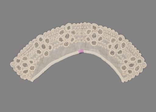 Collar, Scalloped, with Plumetis Embroidery and Openwork