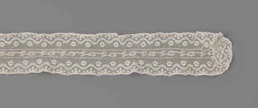 Mole from Valenciennes lace