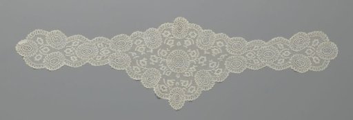Fanchon or Coiffure (a bonnet with flaps made from one piece) of bobbin lace (Buckinghamshire lace)