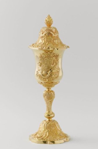 Goblet with lid, of gold, with the Dedel coat of arms