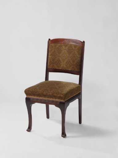 Chair of brown-stained mahogany