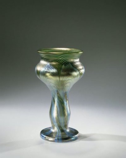 Vase with silver-coloured threads and a silver-coloured iridescence on a light green ground