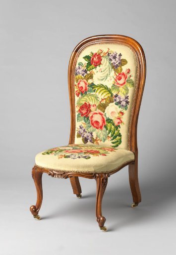 Chair upholstery of Berlin embroidery, consisting of a chair back and a seat