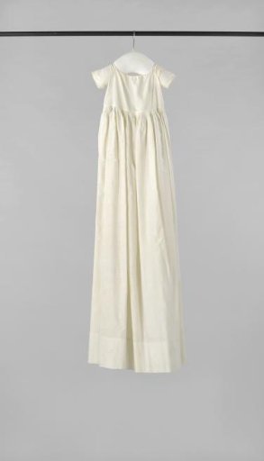 A petticoat, entirely unadorned thick cotton with a wide hem