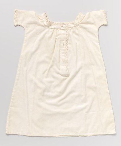 Nightgown of cotton