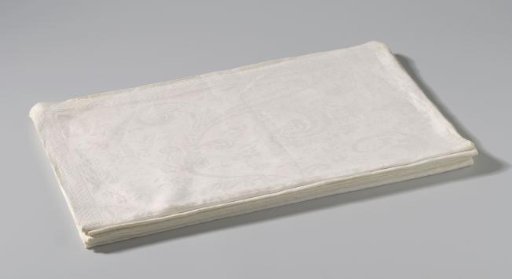 Tablecloth of linen damask with a floral pattern