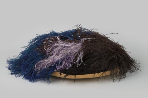 Hat of straw with brown, lilac, blue-green and black pleureuses, ostrich feathers