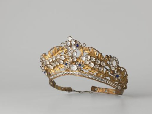 Diadem of wirework, copper and blue stones in the form of ears of corn, feathers and a flower
