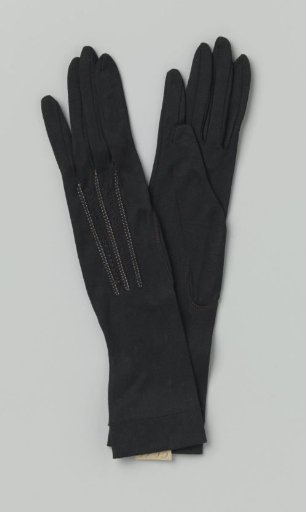 Pair of gloves of tricot